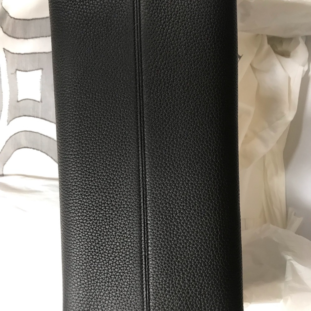 DIOR - Picture 4 of 6